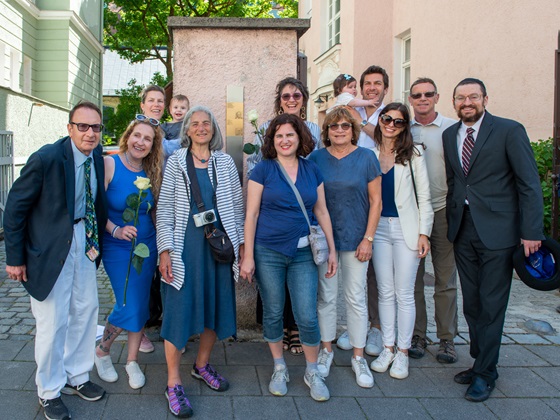 Familienangehörige von Clementine und Max Krämer