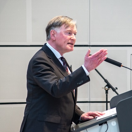 Björn Mensing, Pfarrer und Historiker, Versöhnungskirche in der KZ-Gedenkstätte Dachau