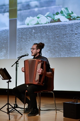 Simon Yapha on the accordion
