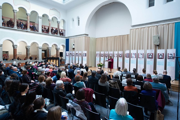 Commemoration ceremony at the Luisengymnasium