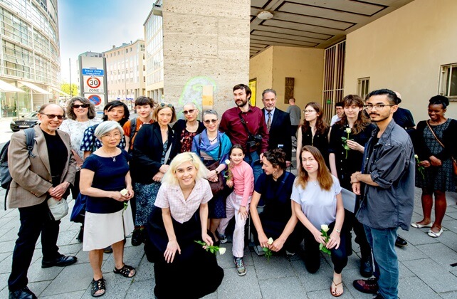 Gruppenbild der Familienangehörigen von Arnold Springer