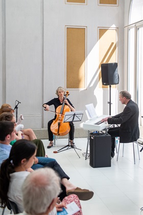 Eva Tyrell (Cello) und Johannes Trägner-Born (Klavier)