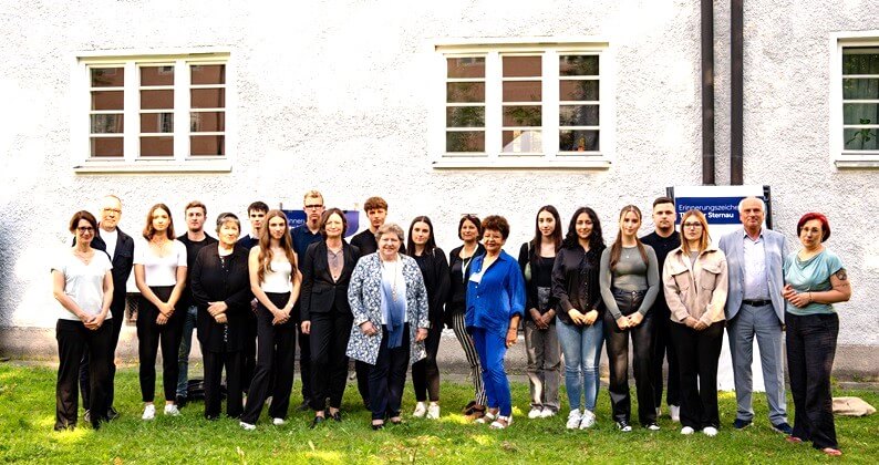 Group picture with Münchner Wohnen trainees