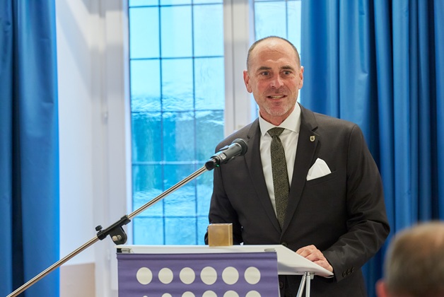 Stadtrat David Süß in Vertretung des Oberbürgermeistes der Landeshauptstadt München