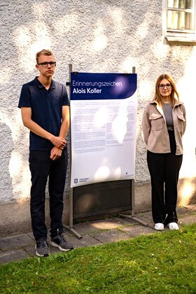 Carina Findl and Fynn Kukla, trainees at Münchner Wohnen