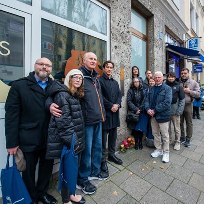 Gruppenfoto der Familienangehörigen