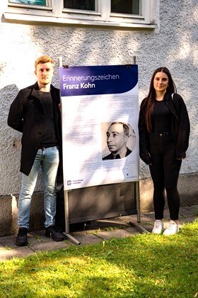 Vanessa Steinweg und Robert Petsch, trainees at Münchner Wohnen