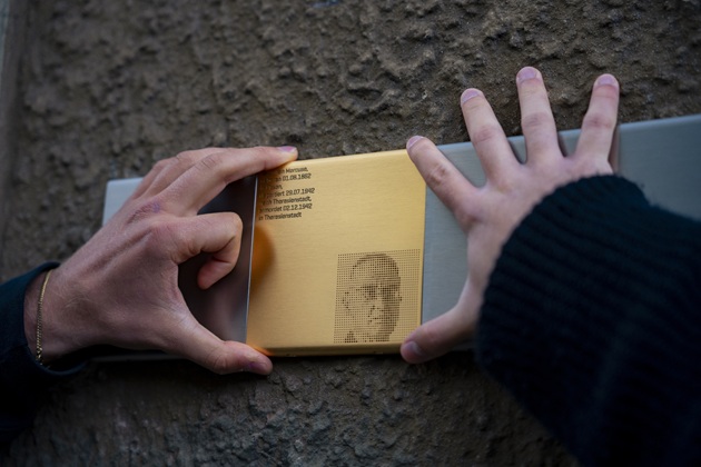 Memorial Sign for Dr Julian Marcuse