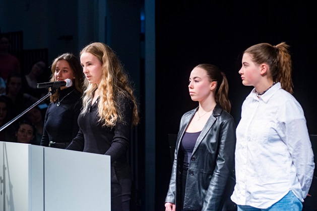 Pupils of the Heinrich-Heine-Gymnasium