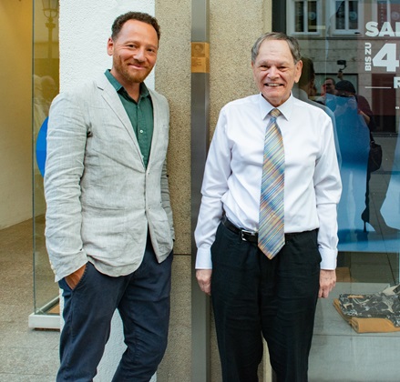 Jamie Hall and Gilbert Short (right), relative and initiator of the Memorial Signs