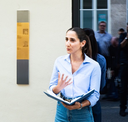 Ariella Chmiel, initiator of the Memorial Signs