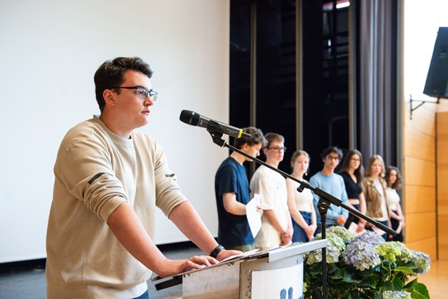 Schüler der S6 Klassen der Europäischen Schule München