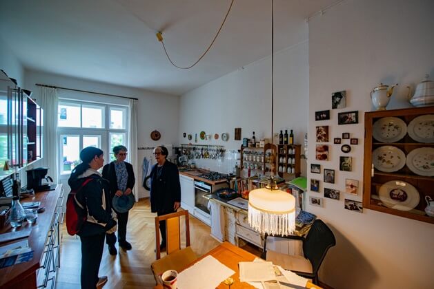 In the former kitchen of Selma Sänger and Sofie Rosenberger