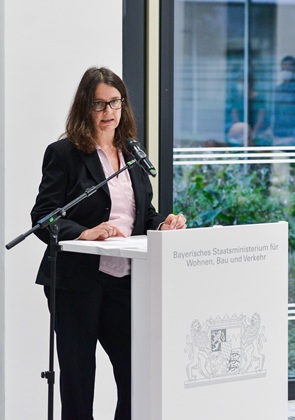 Stadträtin Kathrin Abele, in Vertretung des Oberbürgermeisters der Landeshauptstadt München