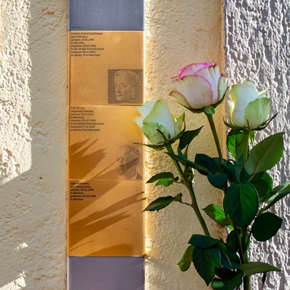 The Memorial Signs for Julie Weinmann, Siegmund Hellmann and Carry Brachvogel